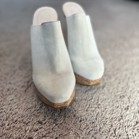 Herve leger white suede platform heels. Size 8. Brand new! - Picture 9 of 11